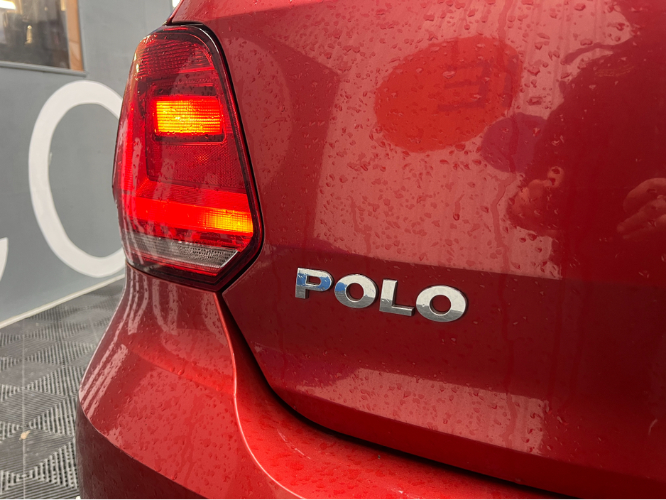 2015 Volkswagen Polo - image 7