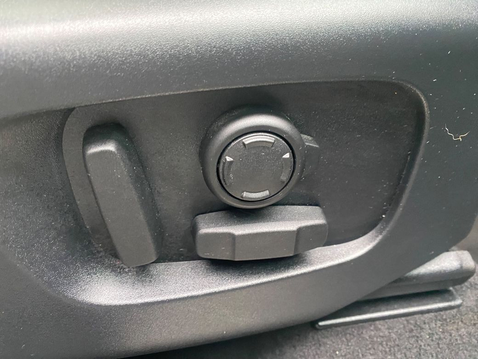 2022 Land Rover Discovery Sport P300e HSE R-Dynamic Auto (PHEV) €41,900