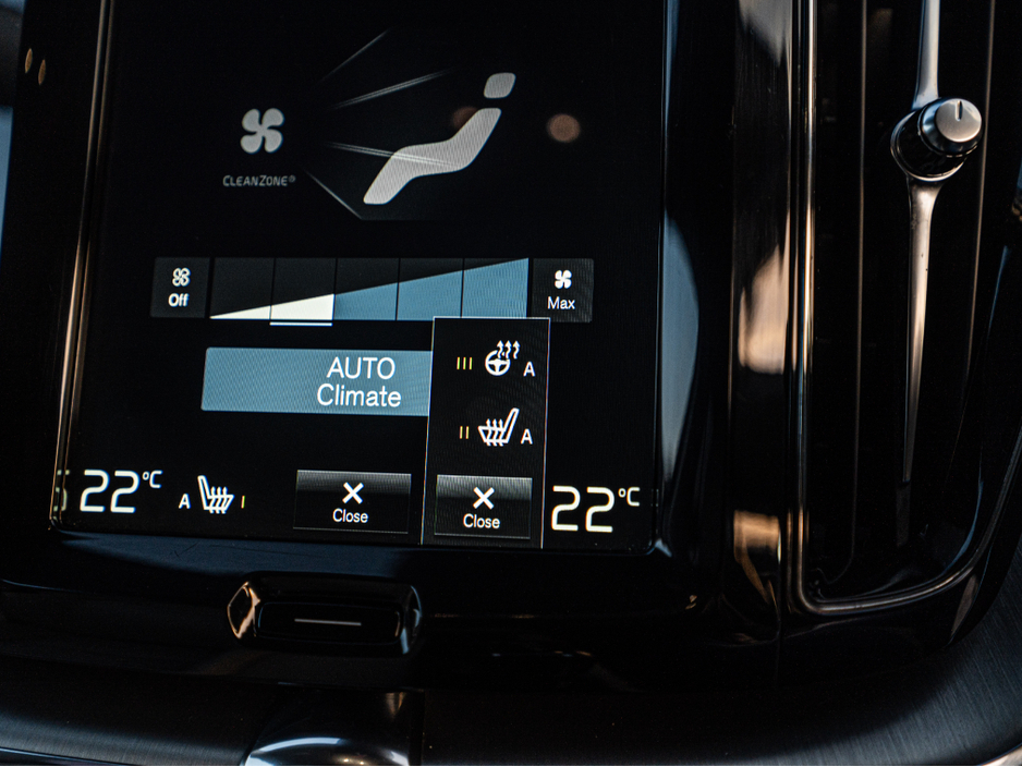 2017 Volvo XC60 172 Volvo XC60 4WD Auto/High spec/1yr warranty €26,888