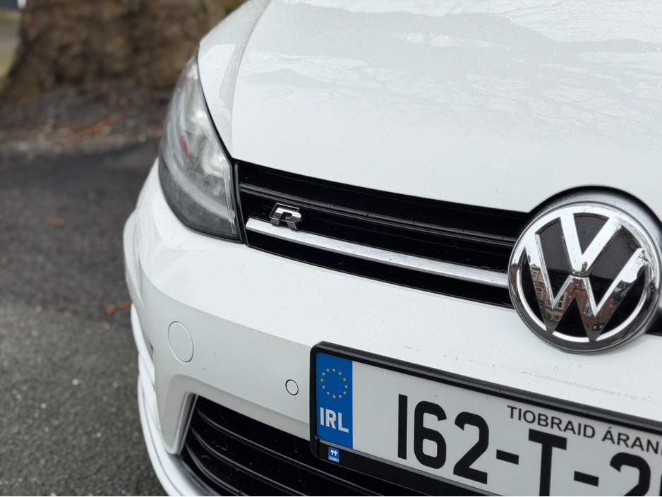 2016 Volkswagen Golf - image 18