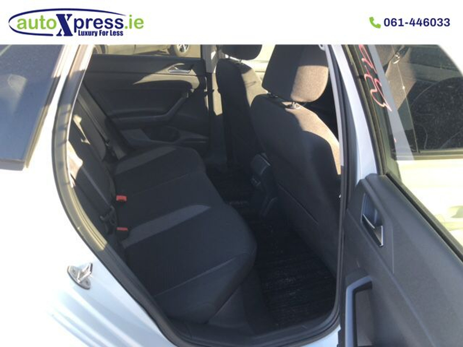 2022 Volkswagen Polo - image 12