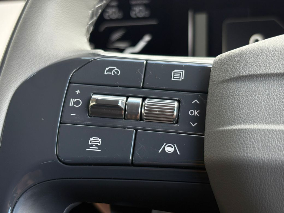 2026 Kia EV5 - image 12