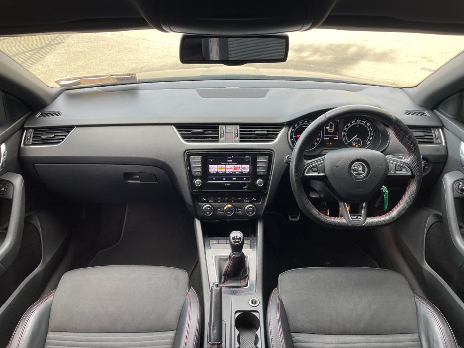 2016 Skoda Octavia - image 7