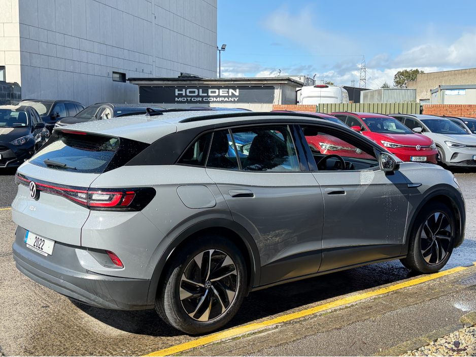 2022 Volkswagen ID.4 - image 8