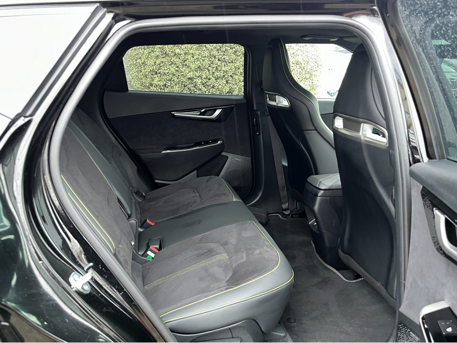 2025 Kia EV6 GT ELECTRIC //575BHP//MASSIVE SPEC//RARE//360 PARKING CAMERAS//MERIDIAN SOUND//HALF LEATHER HEATED BUCKET SEATS// €53,950