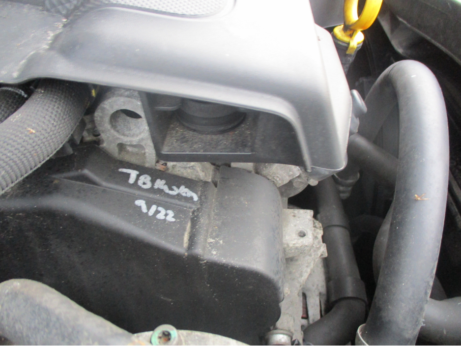 2016 Volkswagen Passat - image 7