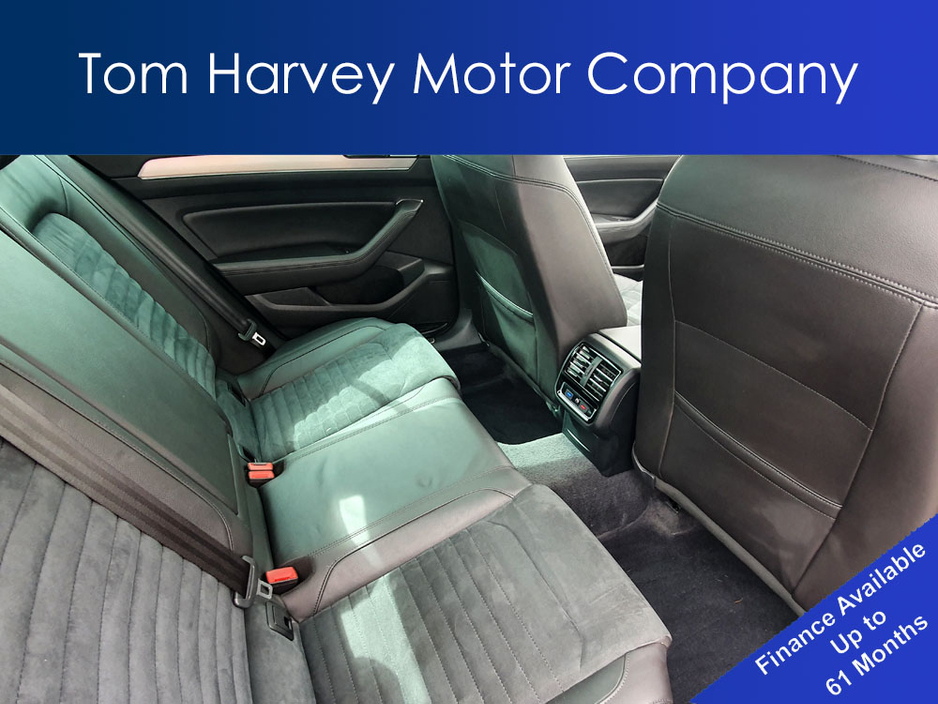 2018 Volkswagen Passat - image 7