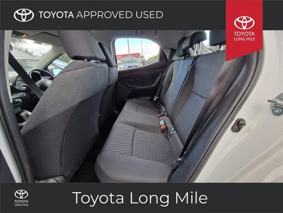 2022 Toyota Yaris 1.5 Hybrid Luna 5dr €23,949