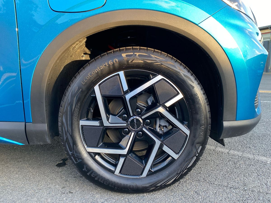 2025 BYD ATTO 3 - image 5