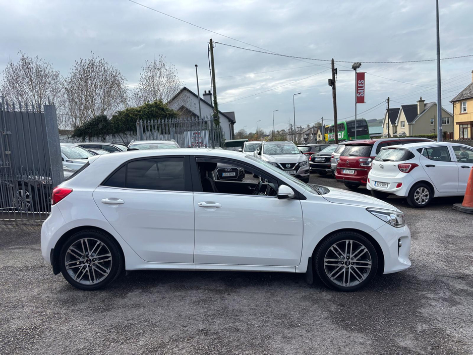 2017 Kia Rio - image 5