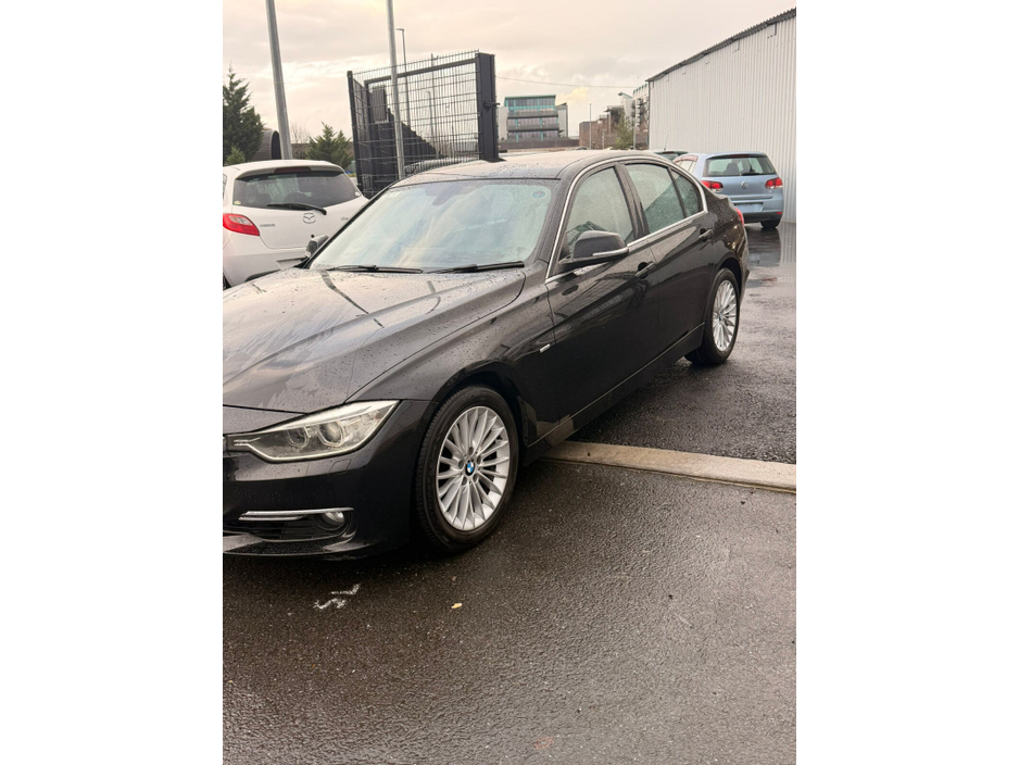 2012 BMW 3 Series  €11,500