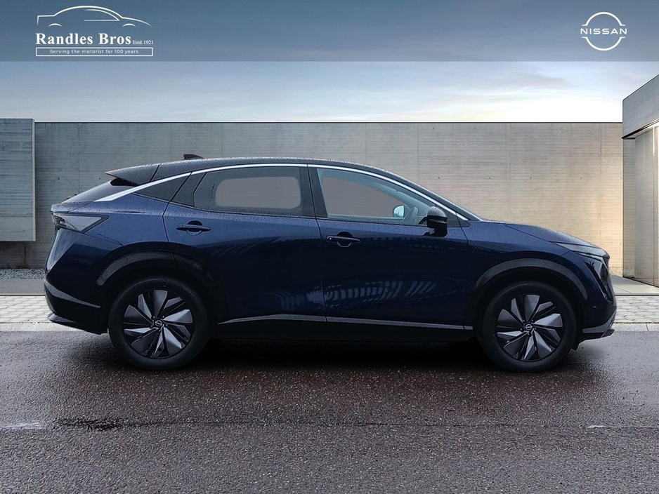 2023 Nissan Ariya - image 5