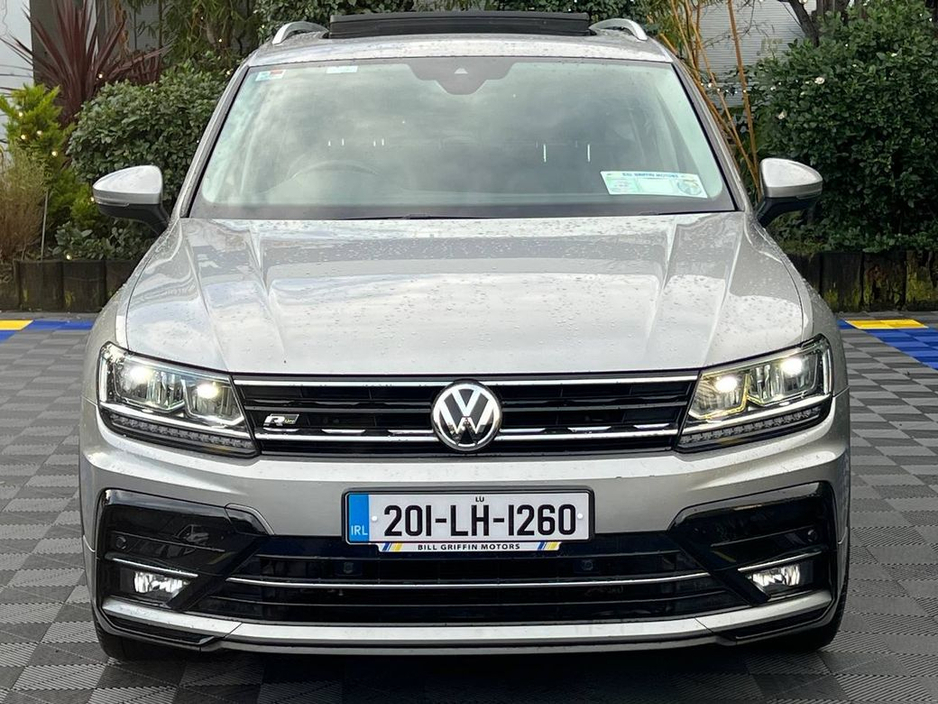 2020 Volkswagen Tiguan R-LINE 2.0 TDI // OPENING PAN ROOF // 19" R-LINE ALLOYS // HEATED R-LINE LEATHER SEATS // 360 PARKING SENSORS €28,900