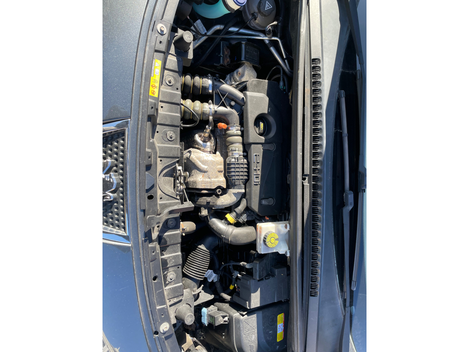 2013 Peugeot 3008 - image 20