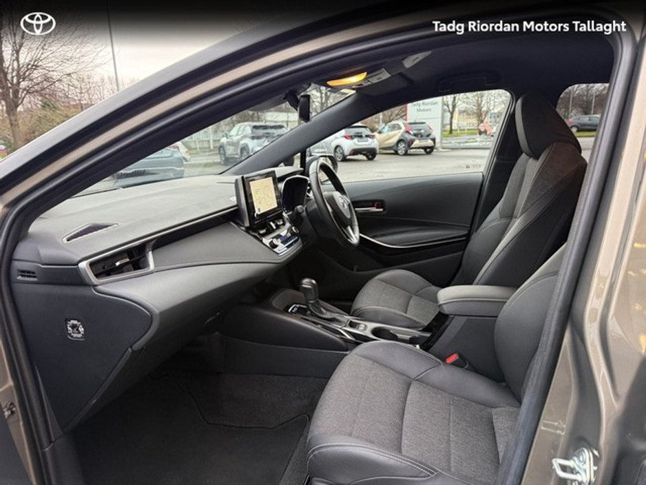 2023 Toyota Corolla HYBRID L/SPORT HB €27,950