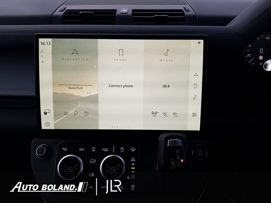 2026 Land Rover Defender 90 Hardtop D250 X-Dynamic SE, Side steps, Air Suspension, Electric Deployable Tow Bar, Cold Climate Pack, 20