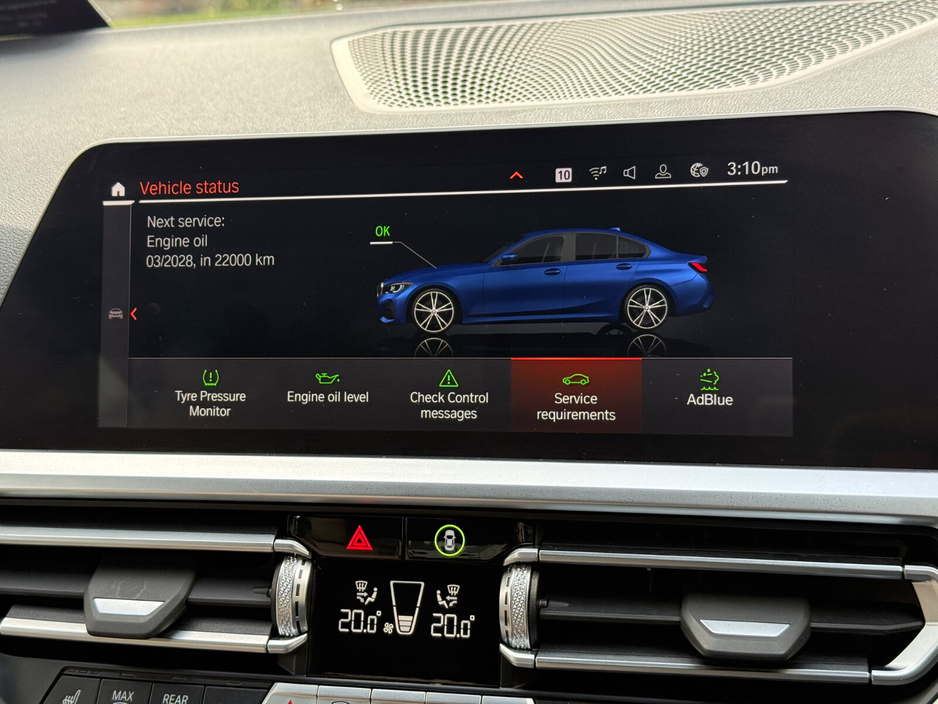 2022 BMW 3 Series - image 21