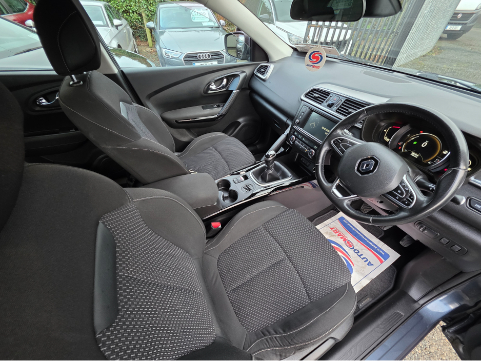 2016 Renault Kadjar - image 9