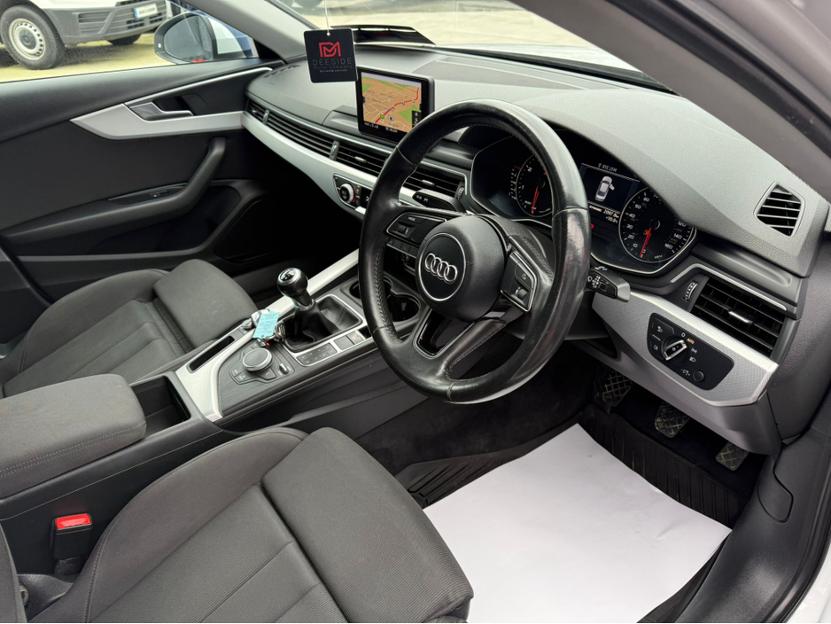 2017 Audi A4 - image 11