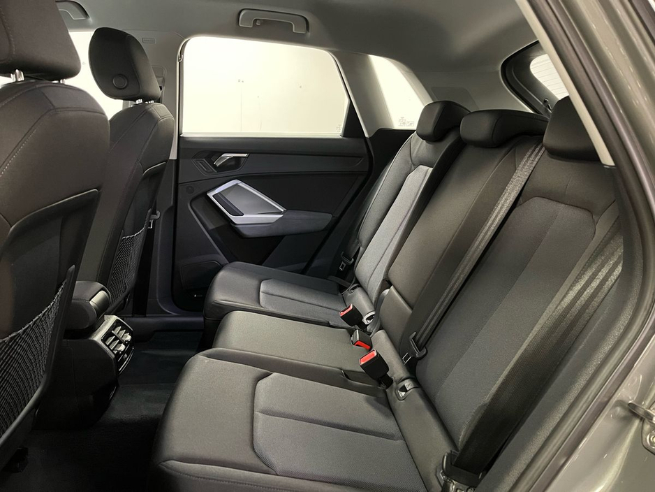 2023 Audi Q3 - image 8