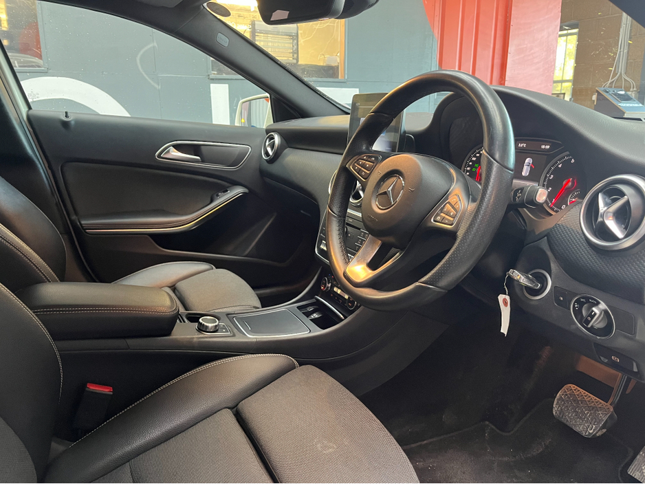 2018 Mercedes-Benz A Class €18950! 2018 MERCEDEZ-BENZ A180 AMG STYLE 1.6 AUTOMATIC / CRUISE CONTROL / REVERSE CAMERA / ELECTRIC MEMORY & HEATED SEATS €18,950