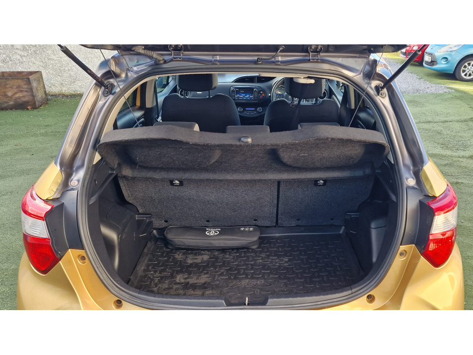 2019 Toyota Yaris Y20 AUTO 1.5 HYBRID LIMITED EDIT €14,999