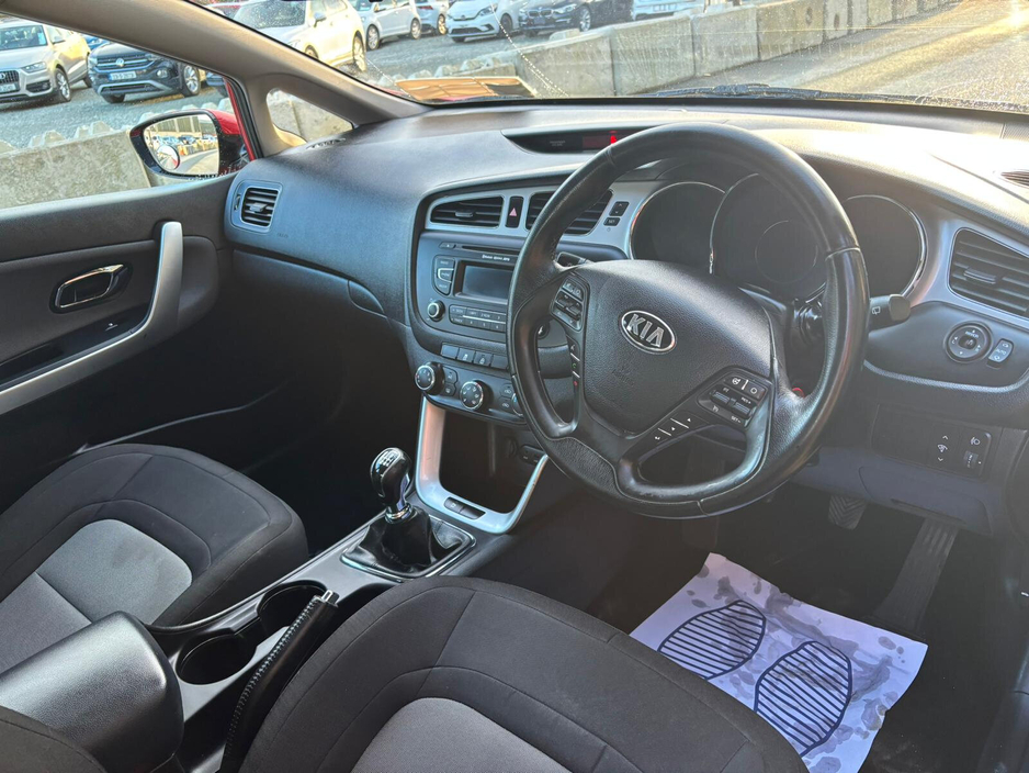 2015 Kia Ceed - image 11