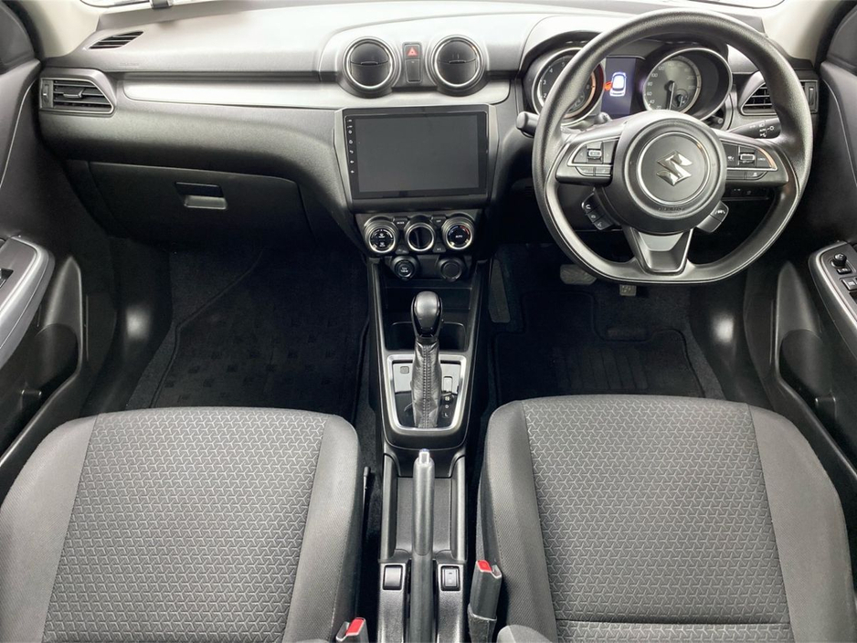 2022 Suzuki Swift - image 3