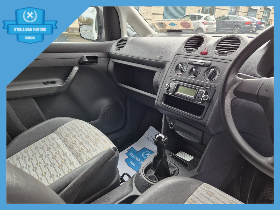 2011 Volkswagen Caddy - image 12