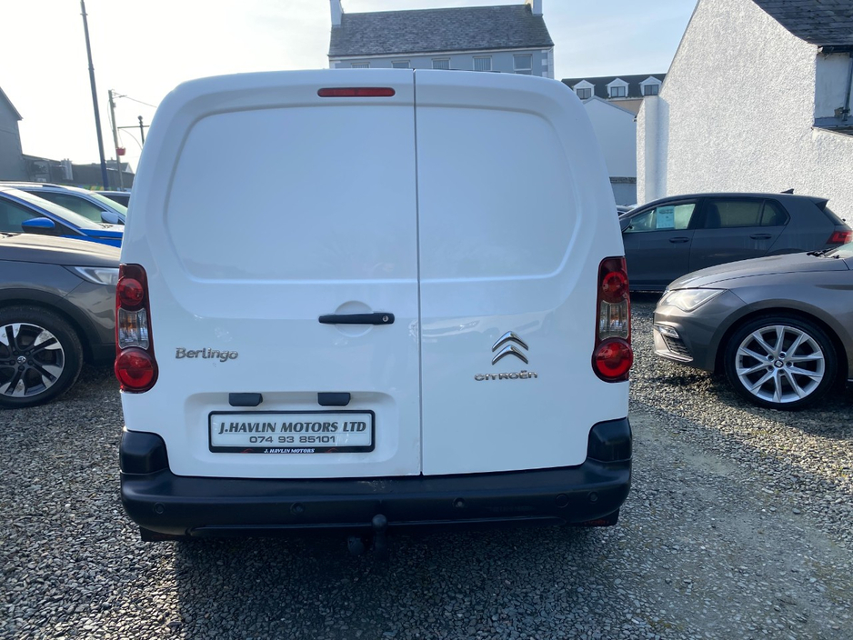 2017 Citroen Berlingo - image 29