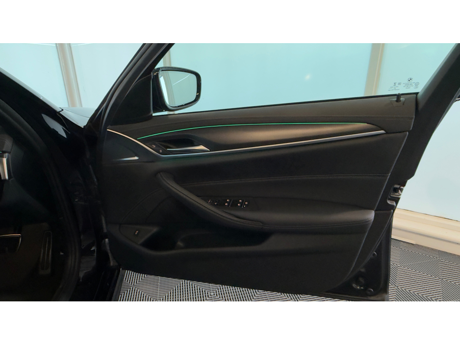 2020 BMW 5 Series M SPORT MHEV AUTO 520 D €32,800