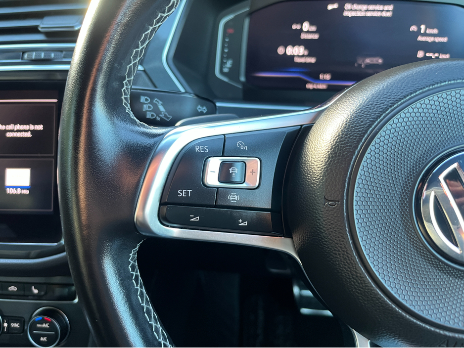 2020 Volkswagen Tiguan R-LINE 4MOTION AUTOMATIC 2.0 DIESEL //LOW MILES//MASSIVE SPEC//FULL LEATHER//DYNAUDIO SOUND SYSTEM//360 PARKING CAMERAS//HEAD UP DISPLAY// €34,950