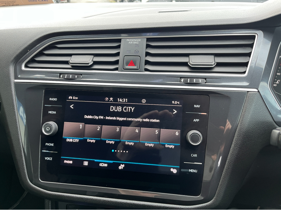 2023 Volkswagen Tiguan Allspace R-LINE 7 SEATER AUTOMATIC 2.0 TDI DIESEL //SAT NAV//ADAPTIVE CRUISE CONTROL//REVERSE CAMERA//HEATED SEATS AND STEERING WHEEL// €42,950