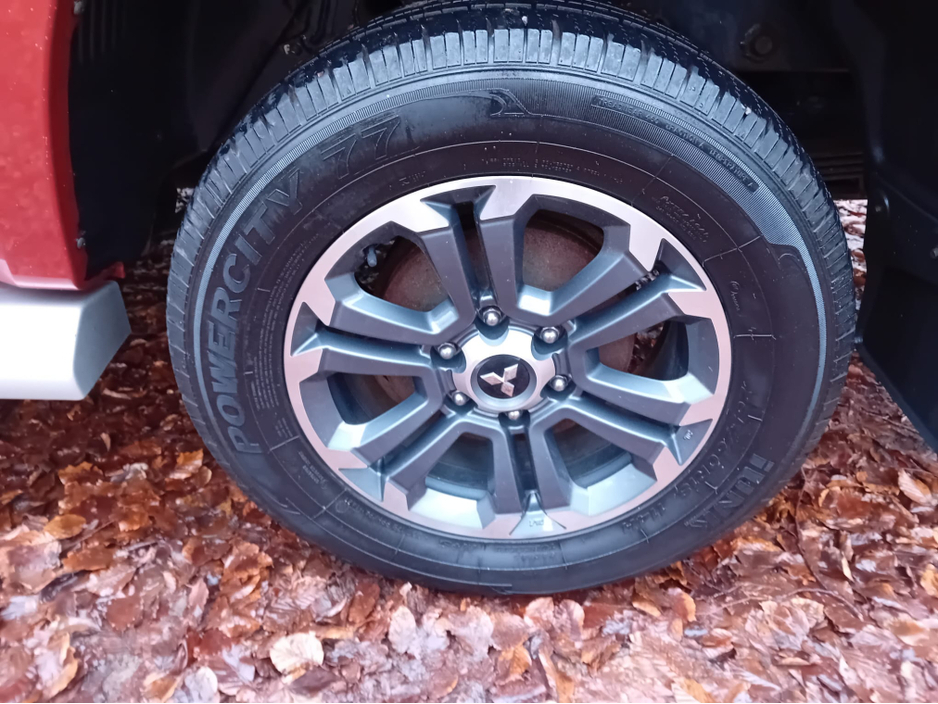 2019 Mitsubishi L200 " INTENSE " 6 SPEED 4DR 2.3 DID  4x4  6 SPEED @ REDDY2DRIVE LTD €25,000