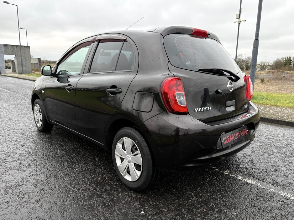 2017 Nissan March - image 2