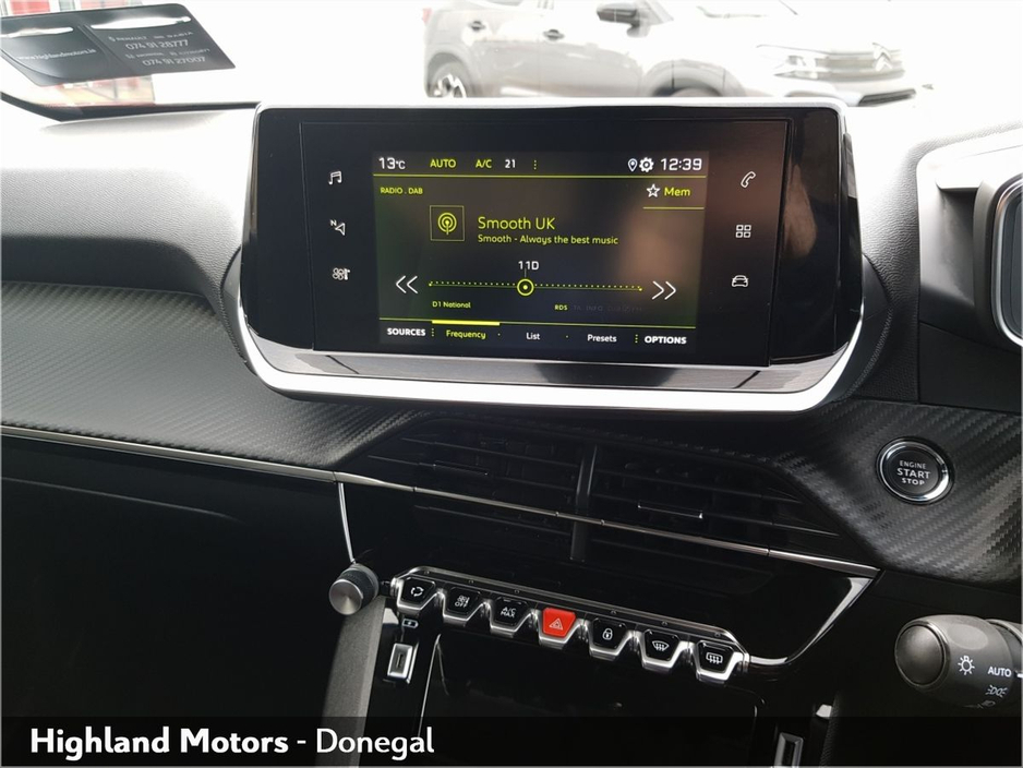 2022 Peugeot 2008 - image 17