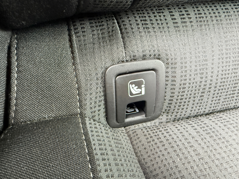 2018 Skoda Superb - image 12