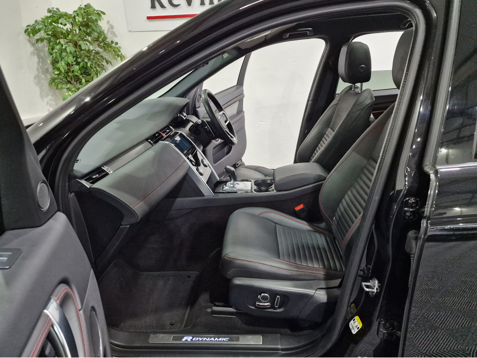 2021 Land Rover Discovery Sport P300E R-DYNAMIC HSE (PAN ROOF) AWD AUTOMATIC **TOP SPEC / APPLE CARPLAY / BLIND SPOT ASSIST / CRUISE CONTROL / ELECTRIC BOOTLID / FULL LEATHER / HEATED SEATS / MERIDIAN SOUND / 360 DEGREE CAMERA** €36,900