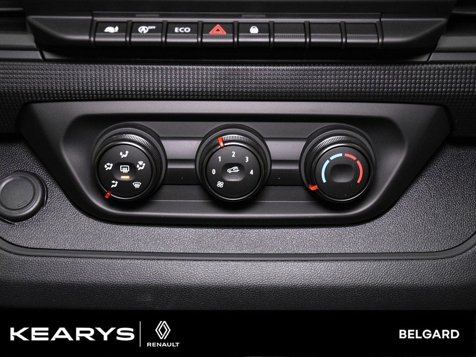 2024 Renault Trafic - image 14