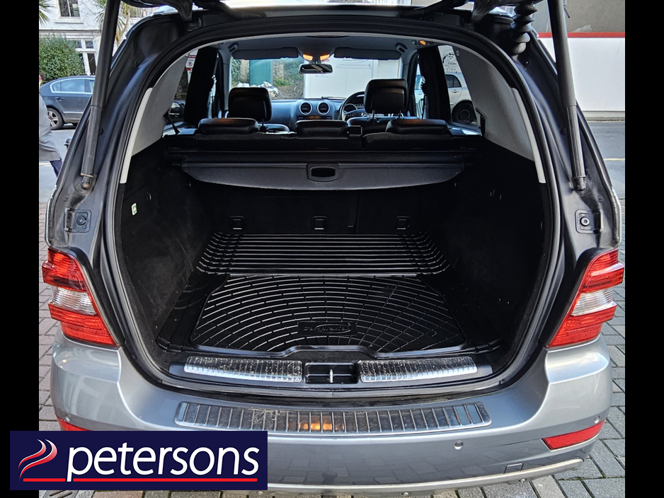 2010 Mercedes-Benz M Class ML300 CDI BLUE EFFICIENCY SPORT 5DR AUTOMATIC €10,950