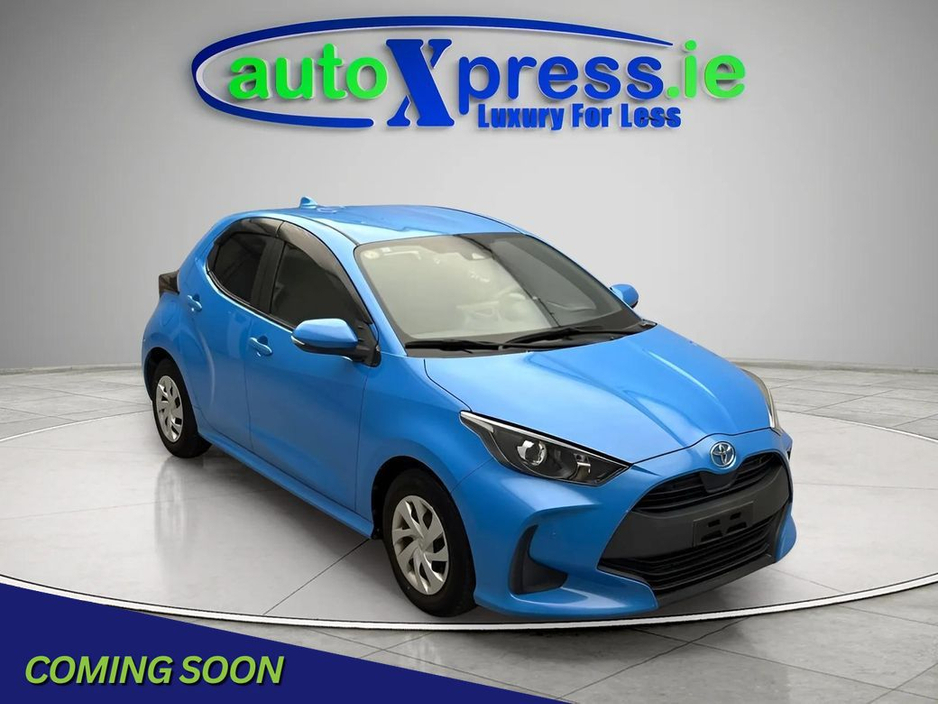 2021 Toyota Yaris X ULTRA LOW MILEAGE, Reversing camera