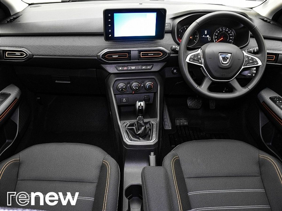 2021 Dacia Sandero Stepway - image 2