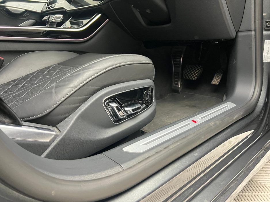 2023 Audi A8 S LINE 60 TFSI E 3.0 QUATTRO €65,990