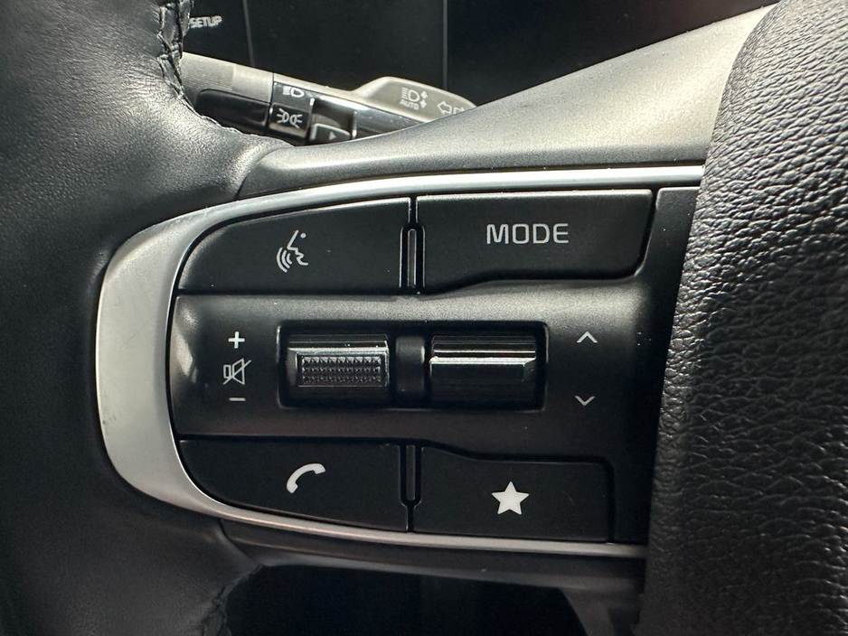2022 Kia Sportage - image 16