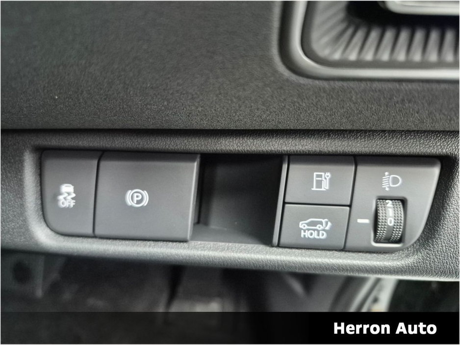 2026 Kia EV5 - image 9