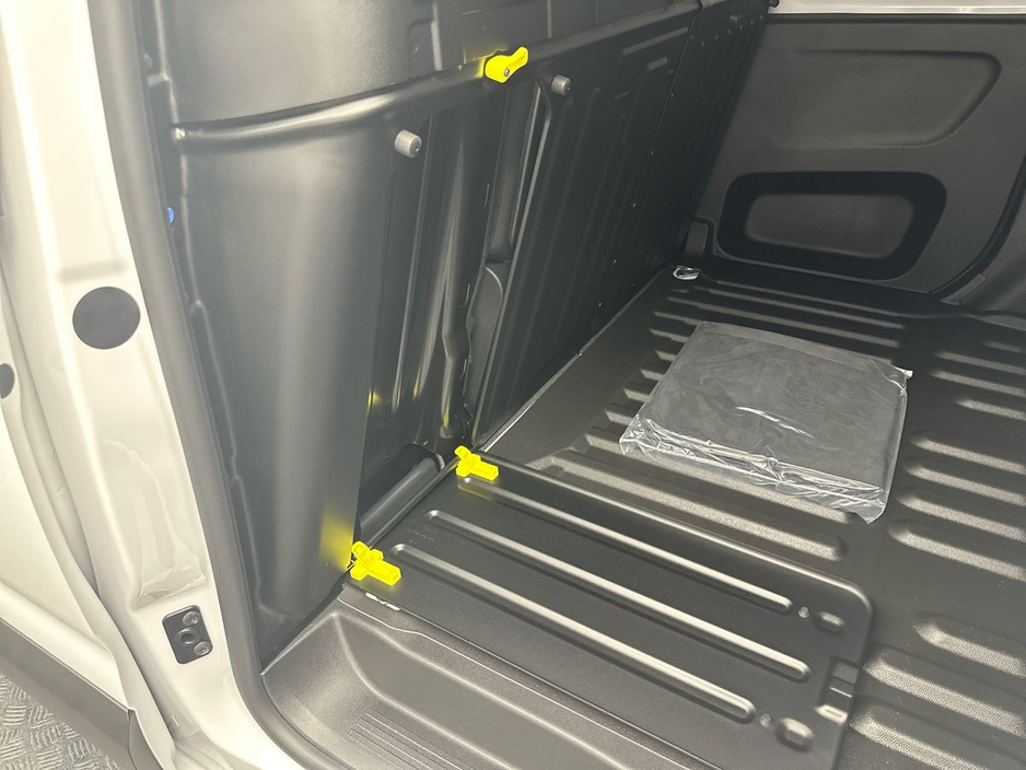 2026 Peugeot Partner - image 27