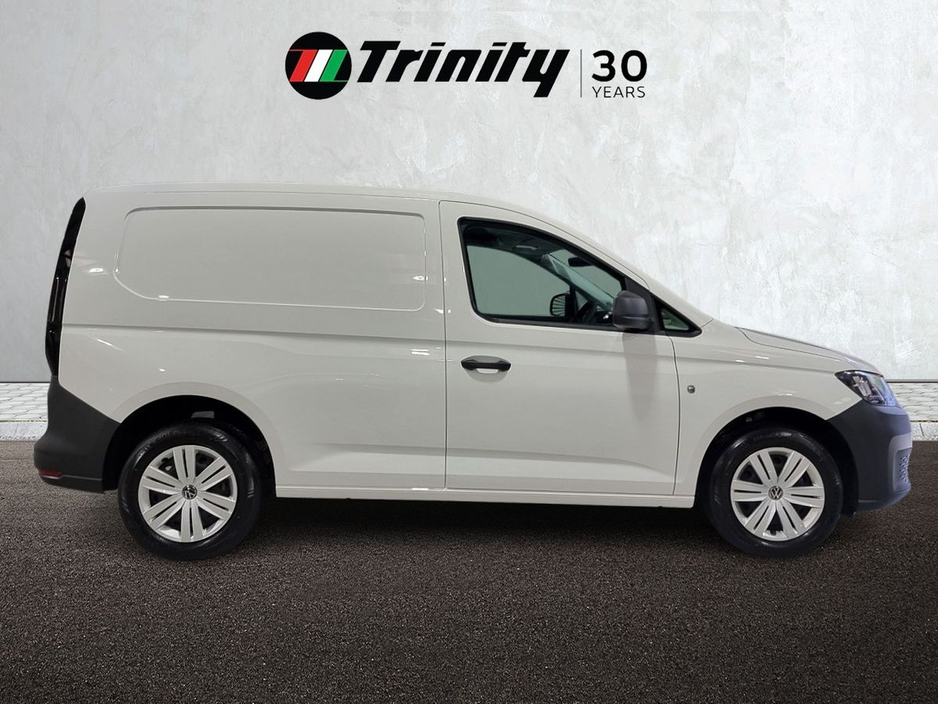 2025 Volkswagen Caddy - image 6