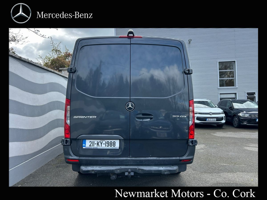 2021 Mercedes-Benz Sprinter - image 5