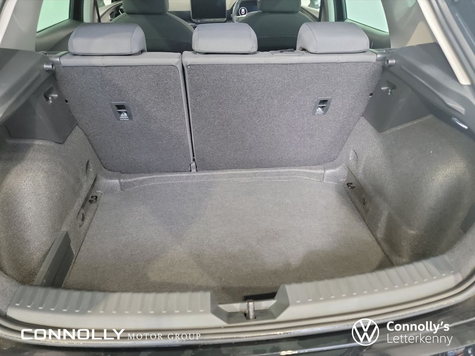 2025 SEAT Leon - image 8