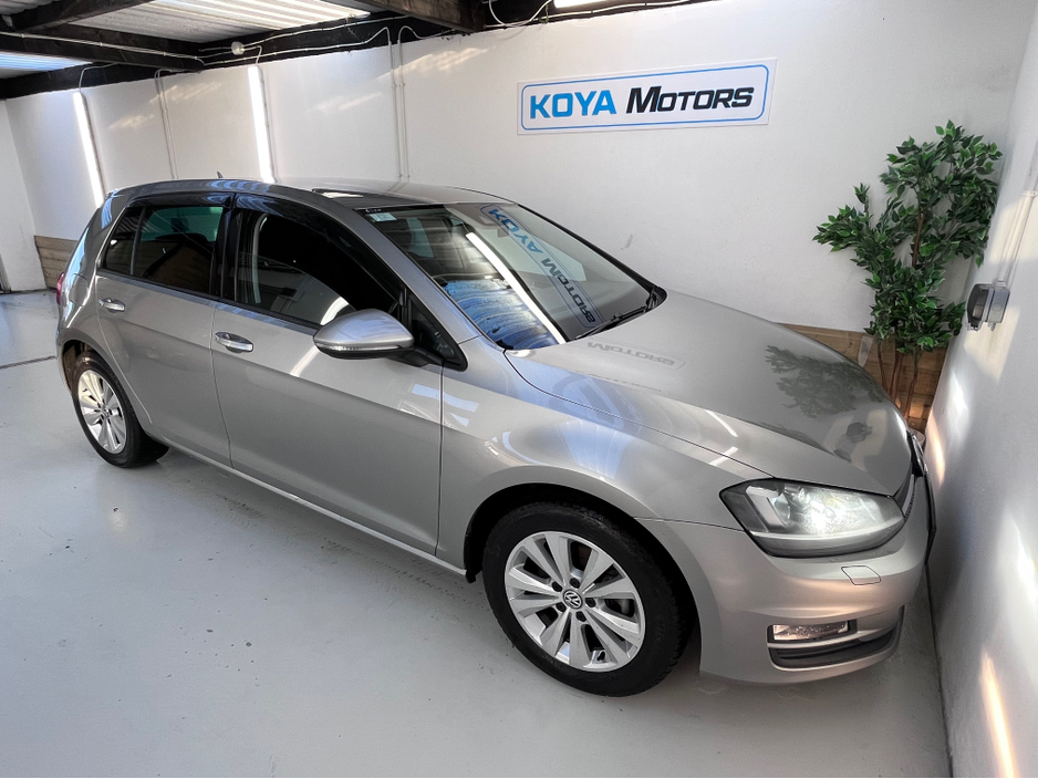 2016 Volkswagen Golf - image 15